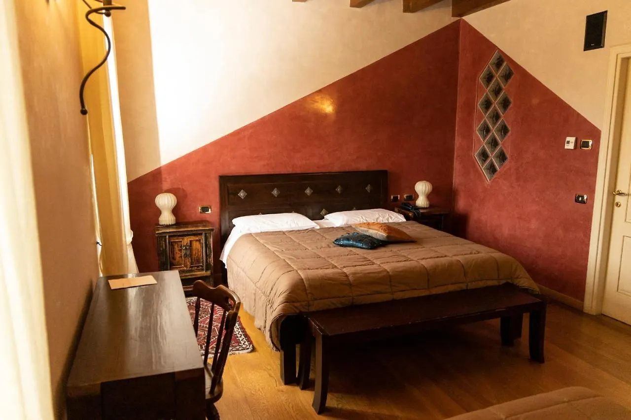 Tenuta Canova Cologno al Serio 0*,