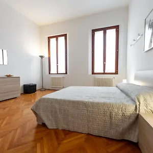 https://toniolo-venice-rooms.hotelslidodijesolo.com