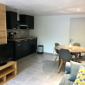 https://chez-karine-et-julie.fr-provencehotel.com